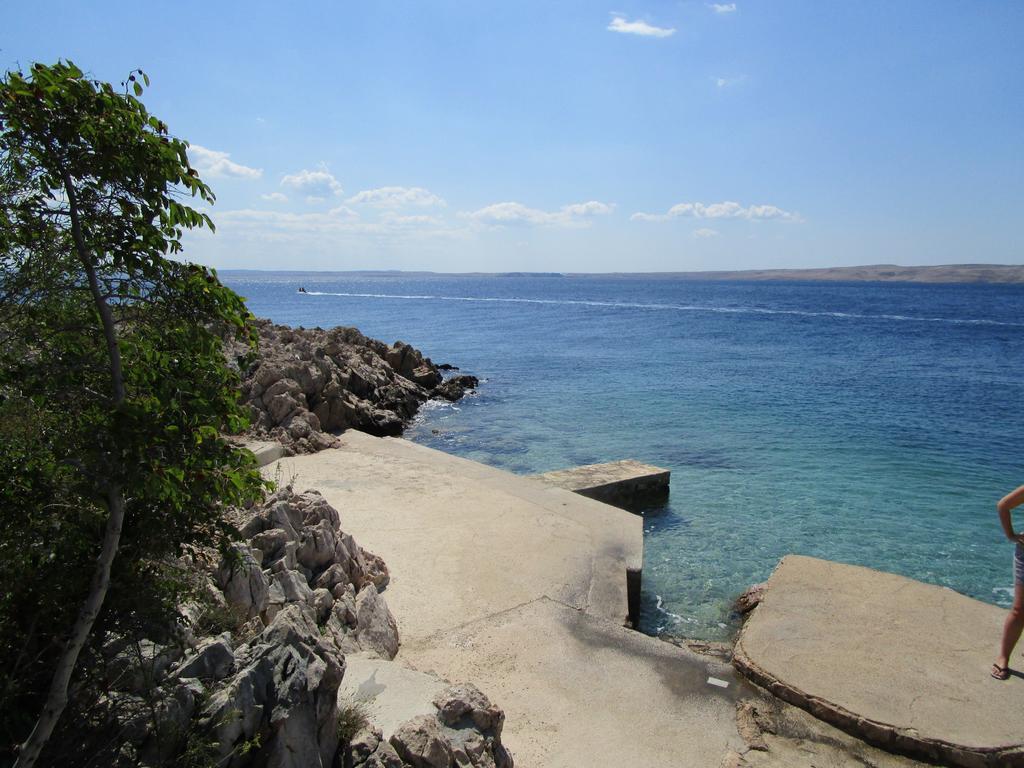 Beachfront House Nada - Happy Rentals Karlobag Quarto foto